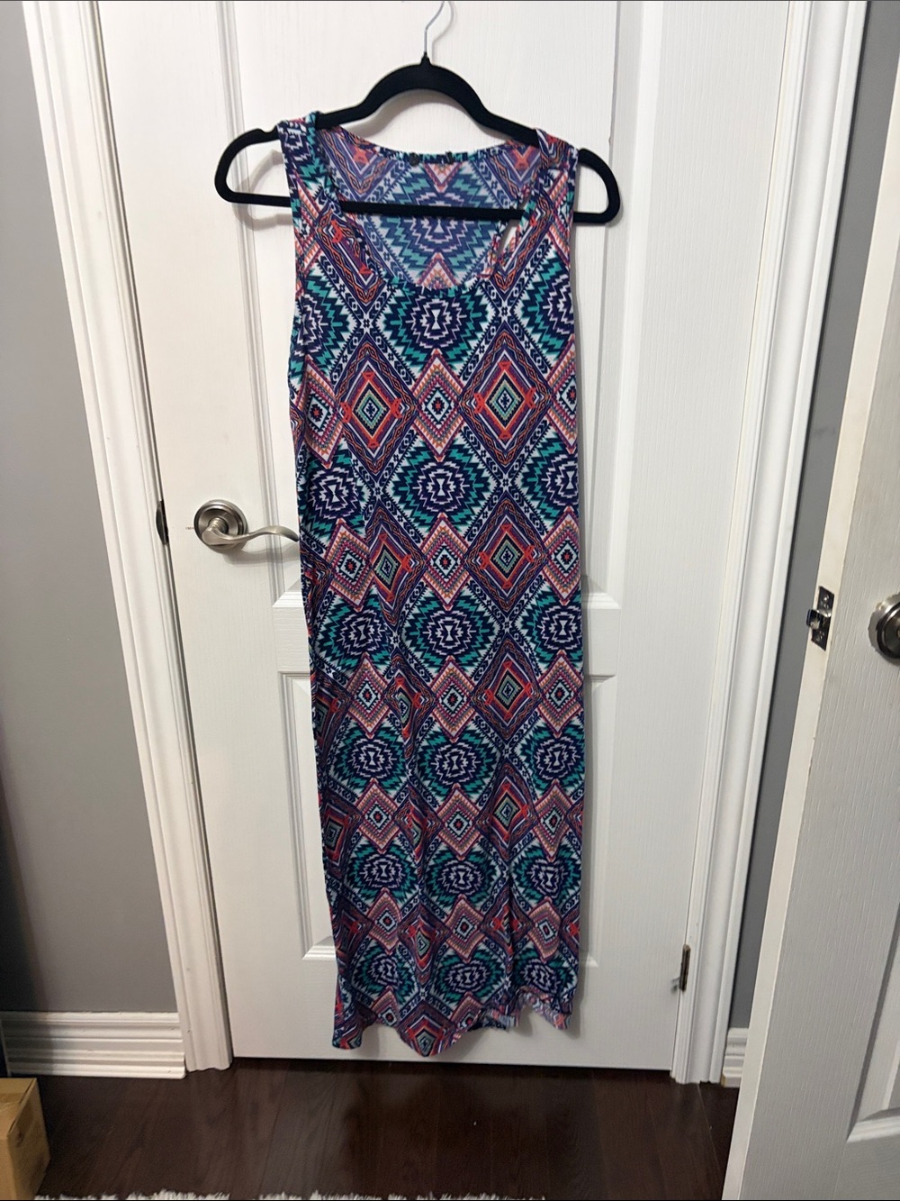 Sleeveless Geometric Print Maxi Dress in Navy and Teal